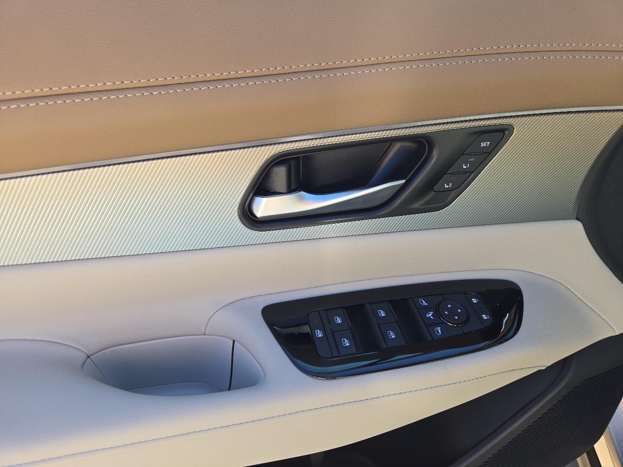 Nissan Murano AWD Platinum 2027
