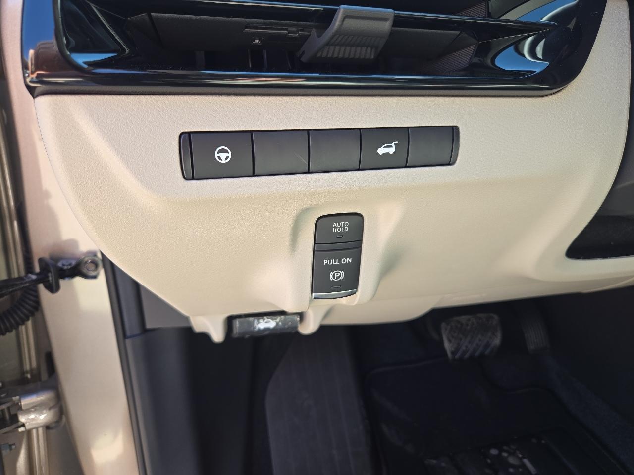 Nissan Murano AWD Platinum 2027
