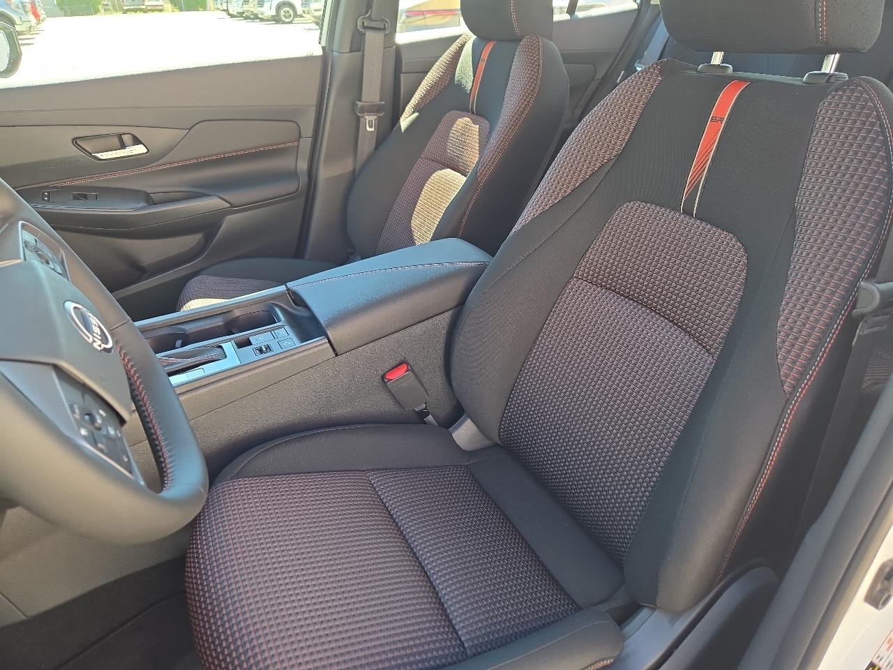 Nissan Sentra SR Sedan 2027