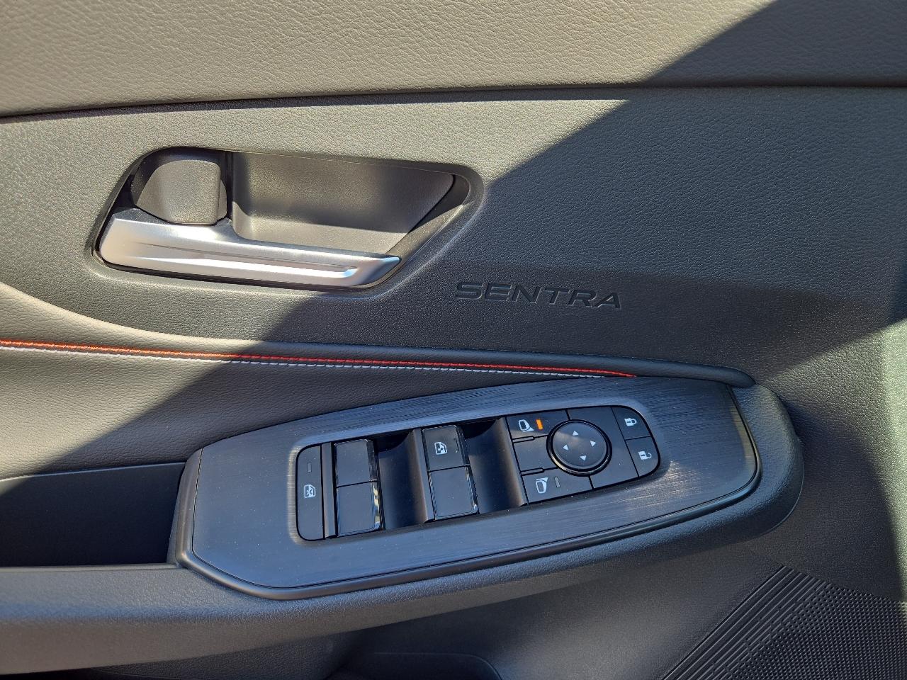 Nissan Sentra SR Sedan 2027