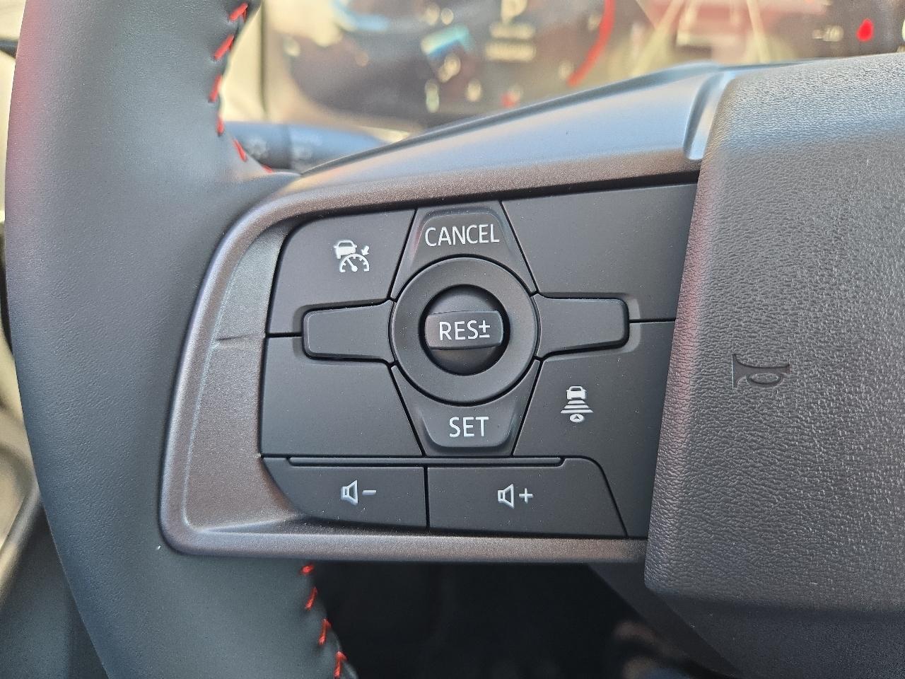 Nissan Sentra SR Sedan 2027