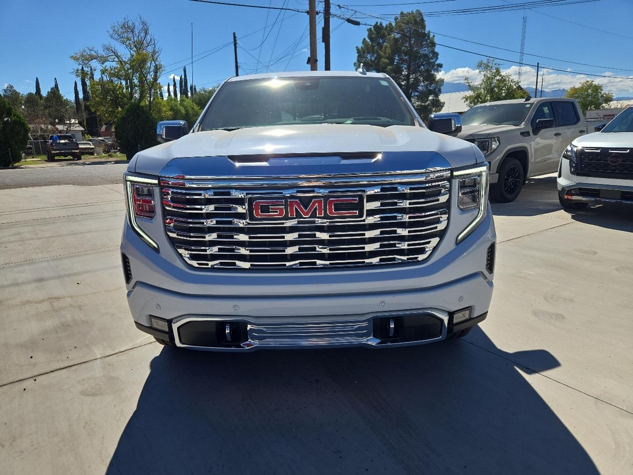 GMC Sierra photo 10