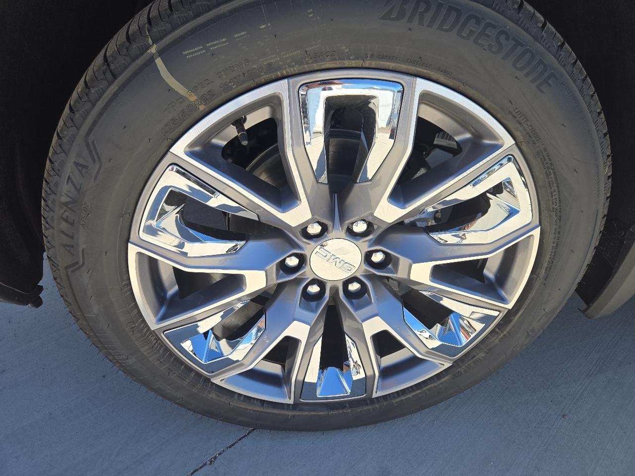 GMC Sierra photo 11