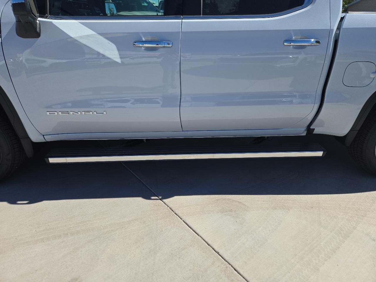 GMC Sierra photo 13