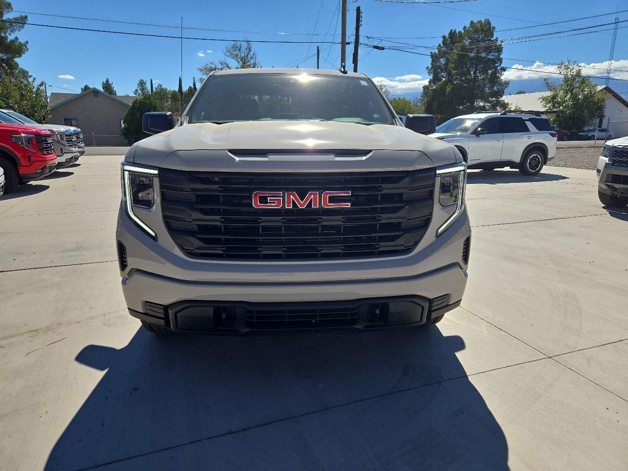 GMC Sierra photo 10