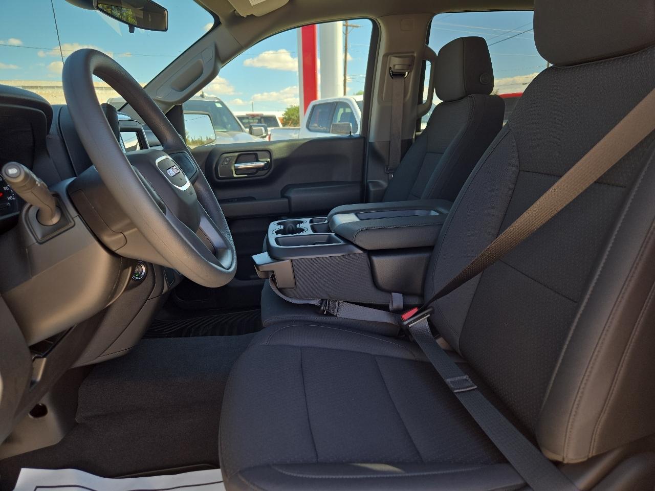 GMC Sierra photo 13