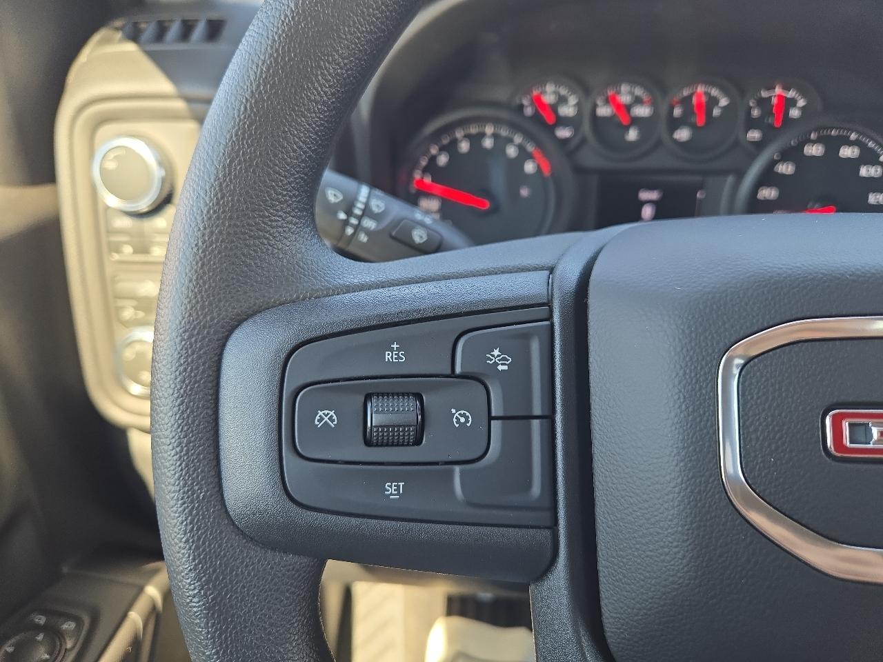 GMC Sierra photo 17