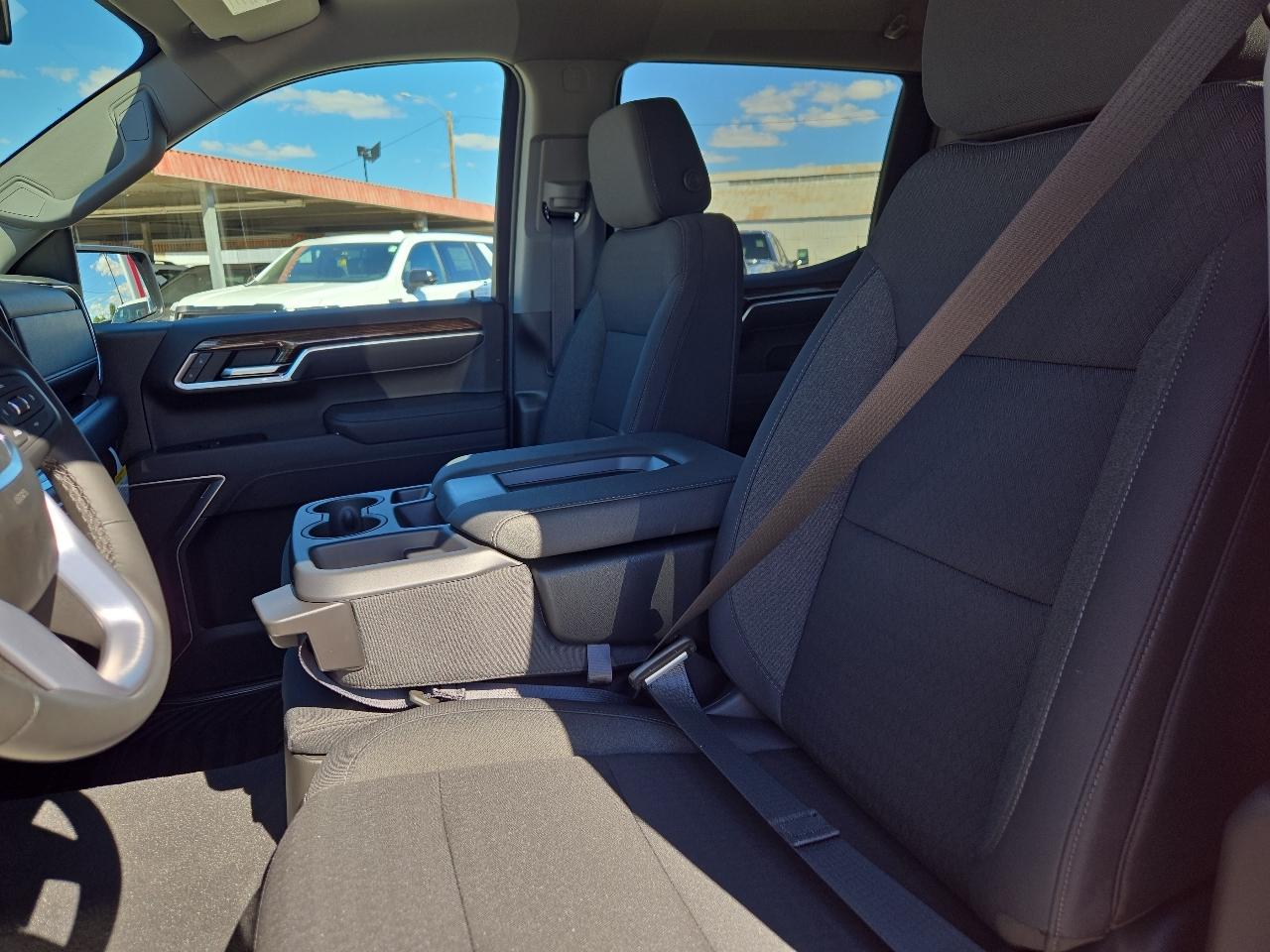 GMC Sierra photo 13