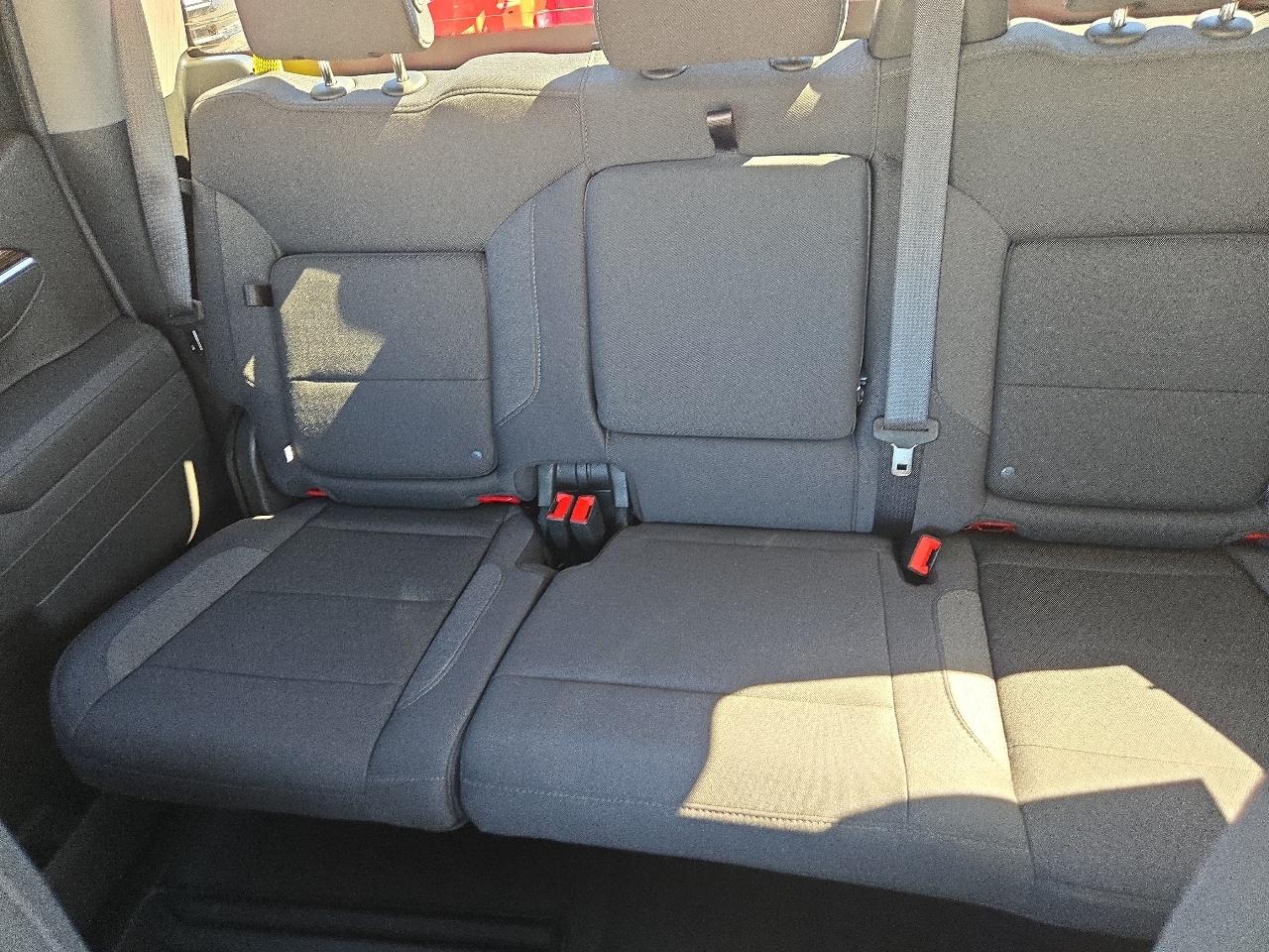 GMC Sierra photo 25