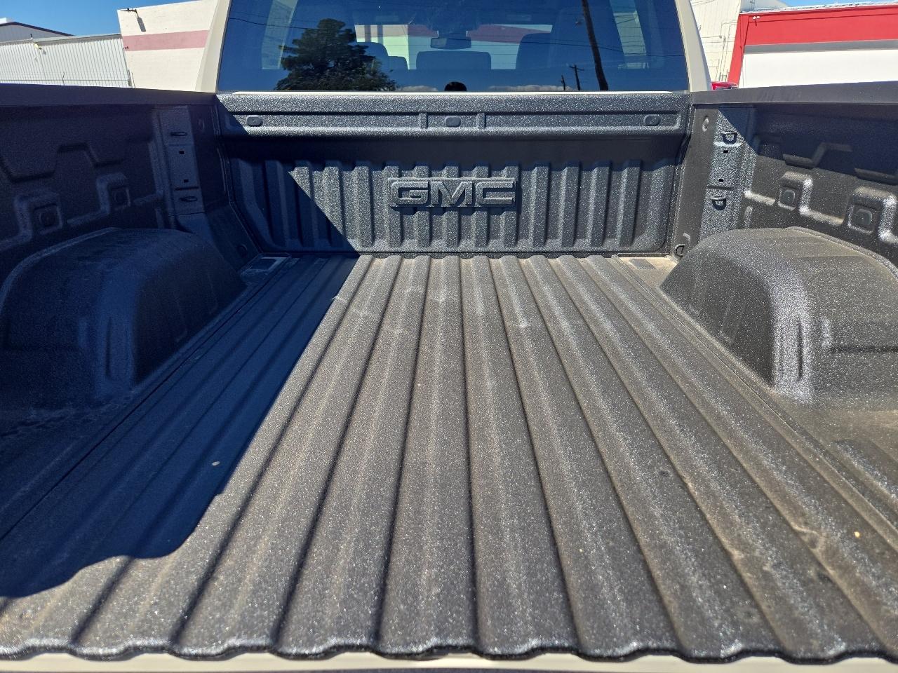 GMC Sierra photo 5