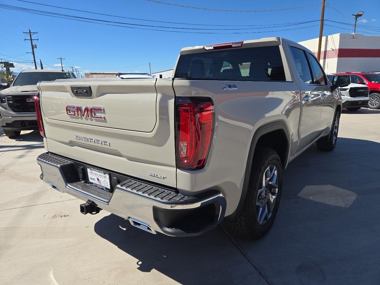 GMC Sierra photo 7