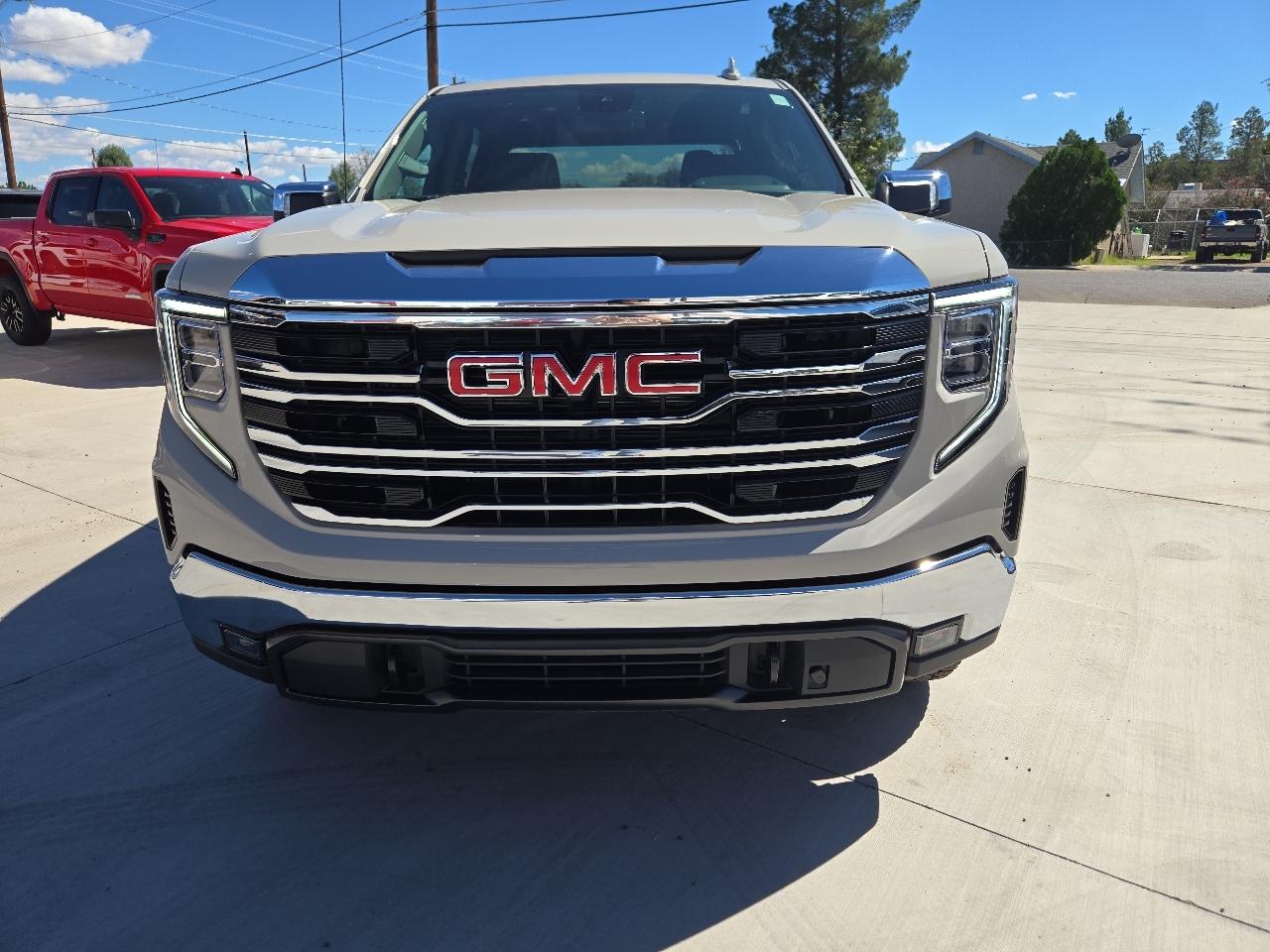 GMC Sierra photo 10
