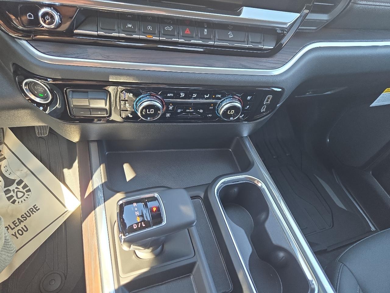 GMC Sierra photo 22