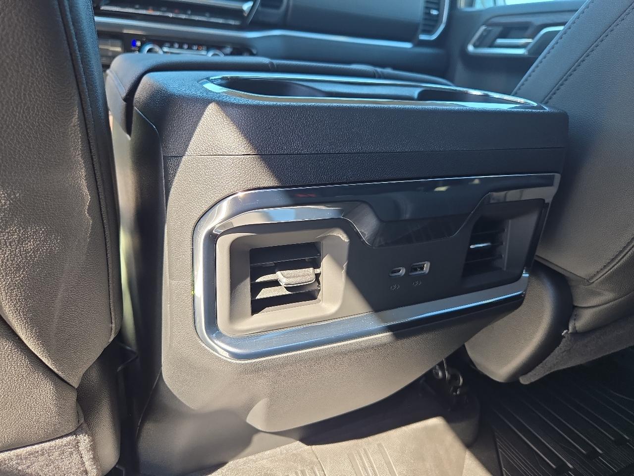 GMC Sierra photo 27