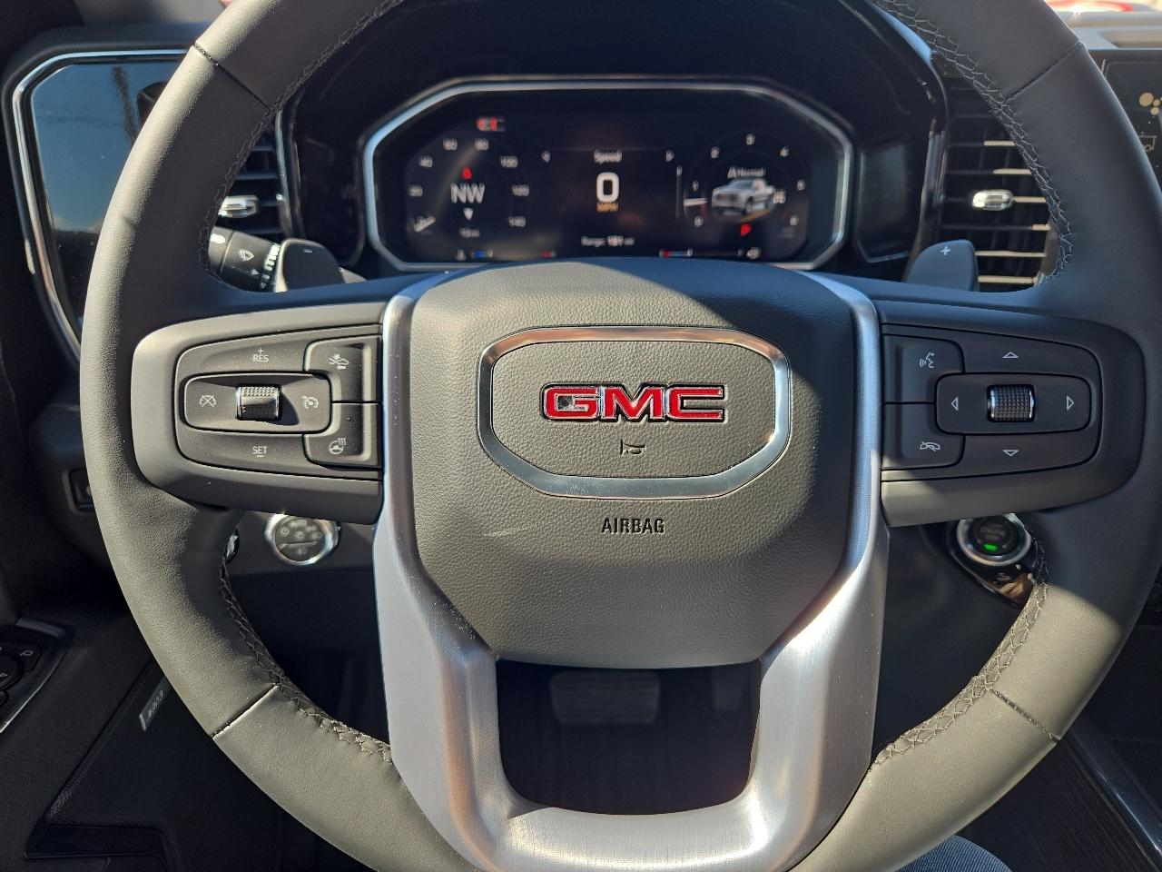 GMC Sierra photo 15