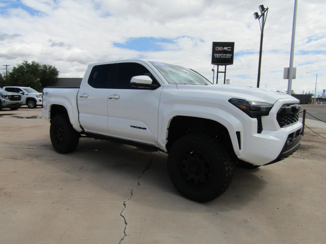 Toyota Tacoma 4WD  2025