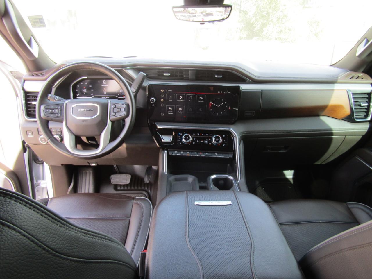 GMC Sierra 3500HD  2024