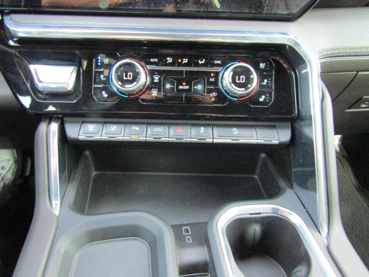 GMC Sierra 3500HD  2024