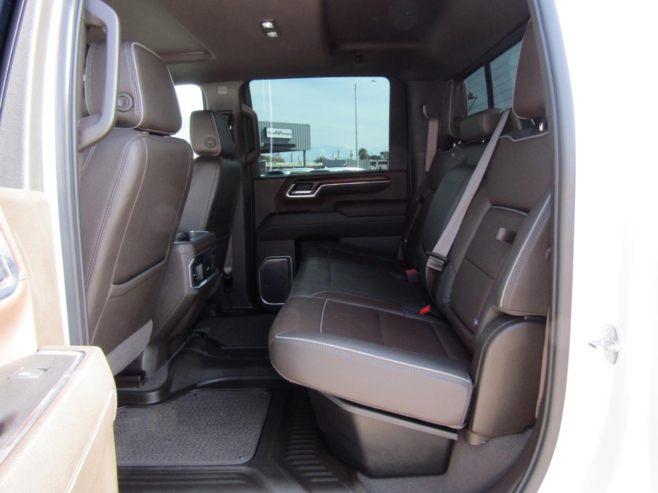 GMC Sierra 3500HD  2024