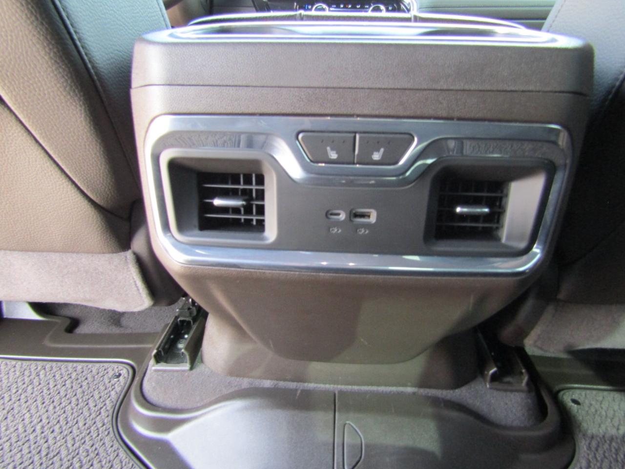 GMC Sierra 3500HD  2024