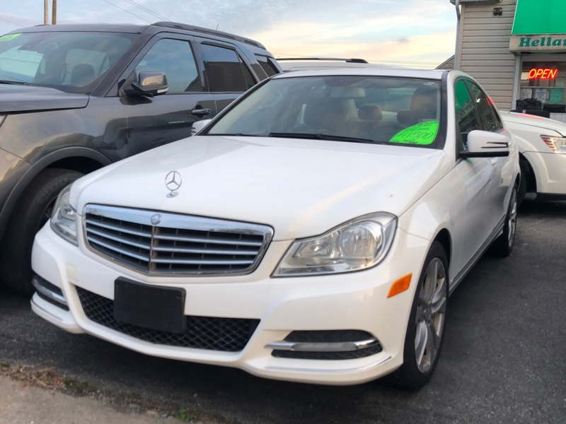 2013 Mercedes-Benz C-Class C300 4MATIC Sport Sedan