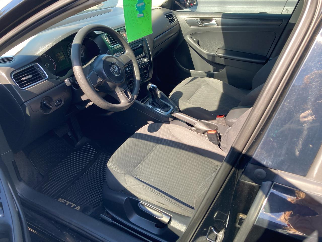 Volkswagen Jetta S 2013