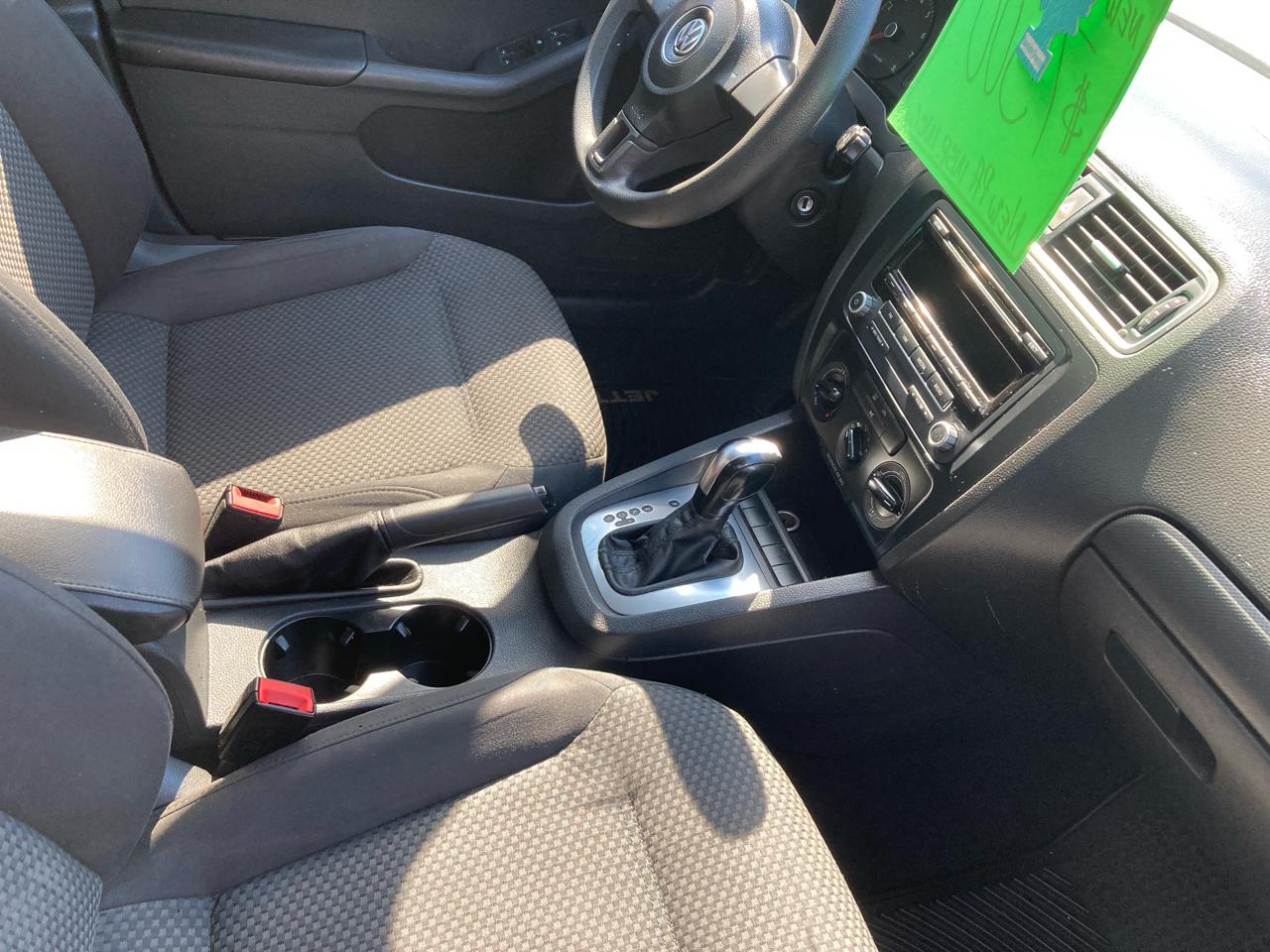 Volkswagen Jetta S 2013