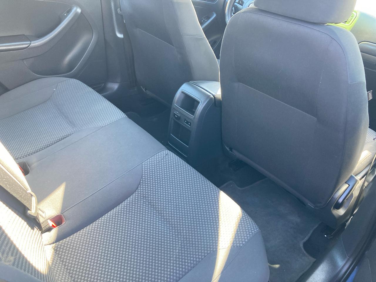 Volkswagen Jetta S 2014