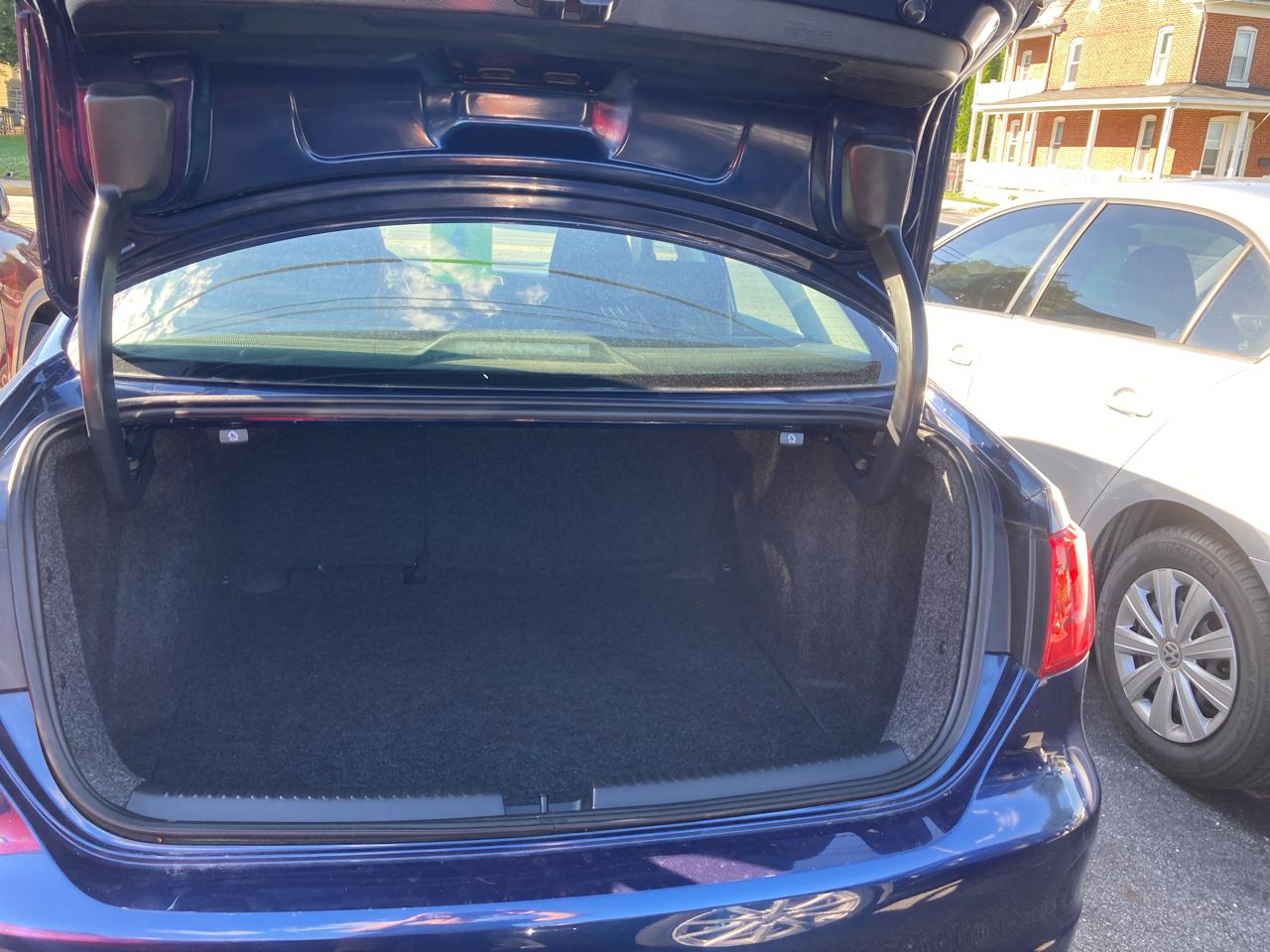 Volkswagen Jetta S 2014