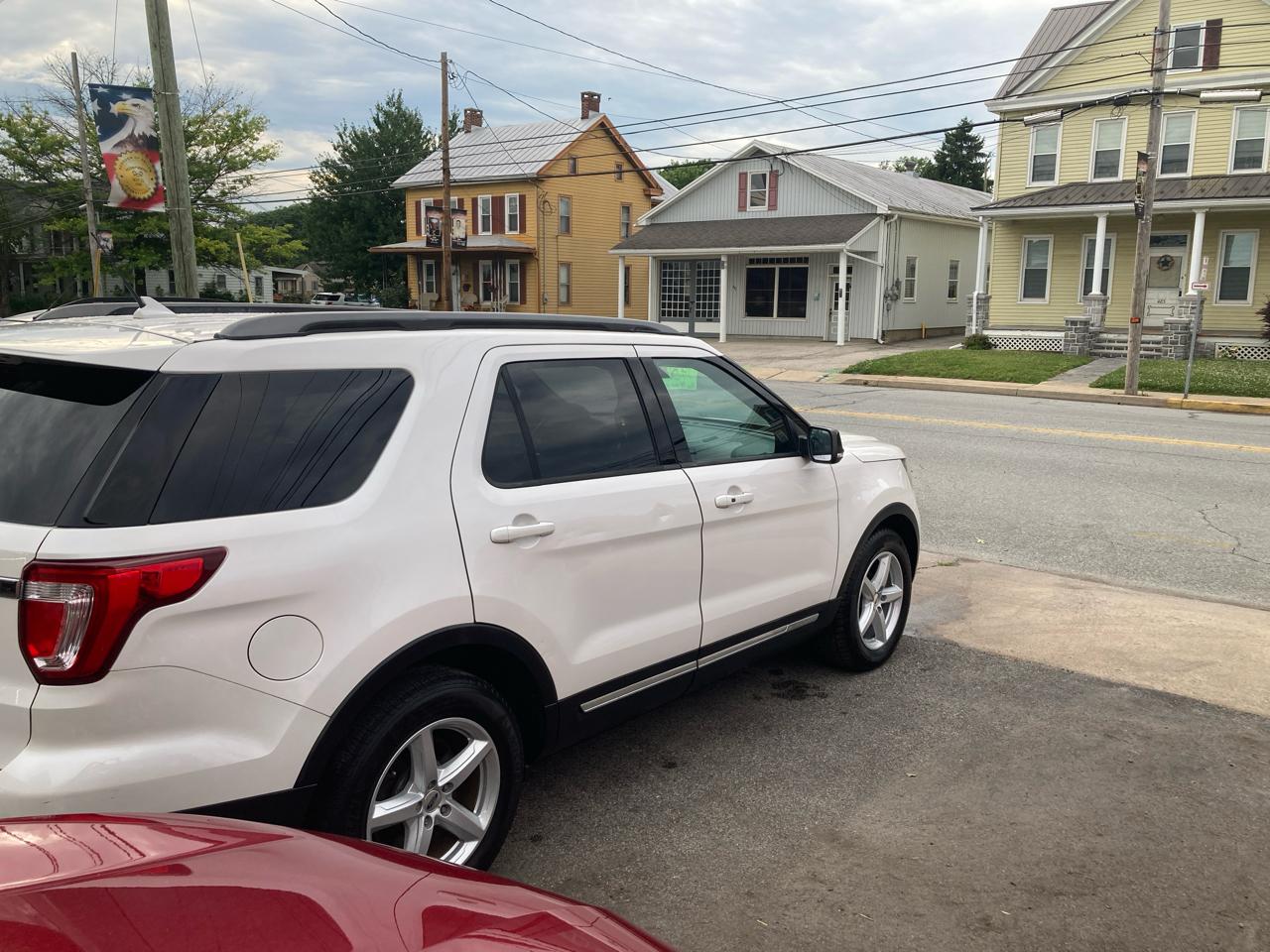 Ford Explorer 4dr XLT 2018