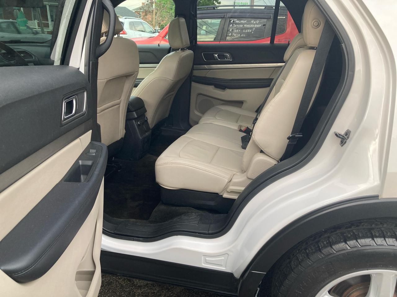 Ford Explorer 4dr XLT 2018