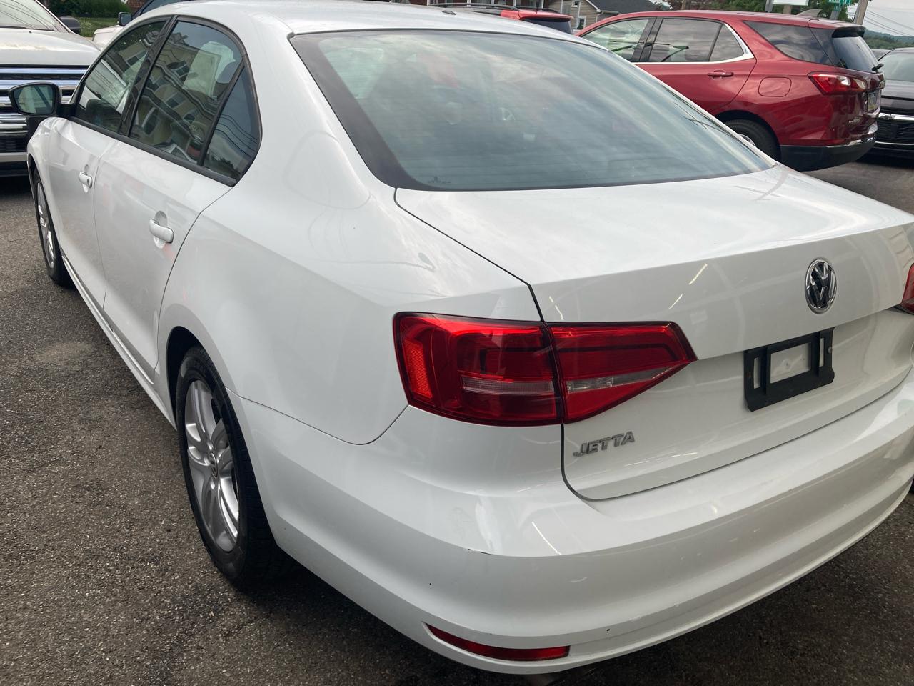 Volkswagen Jetta S 6A 2015
