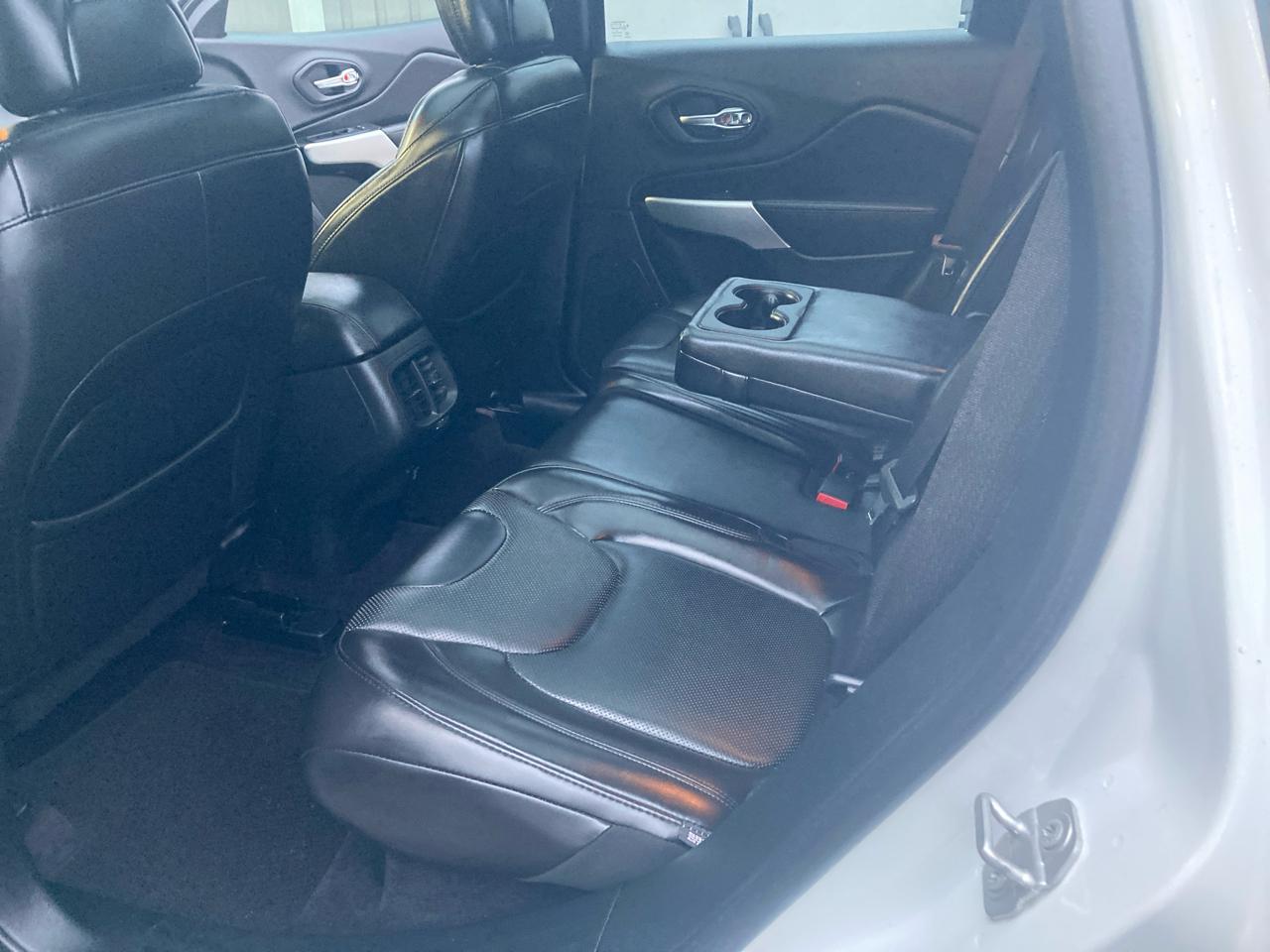 Jeep Cherokee Overland 4WD 2018