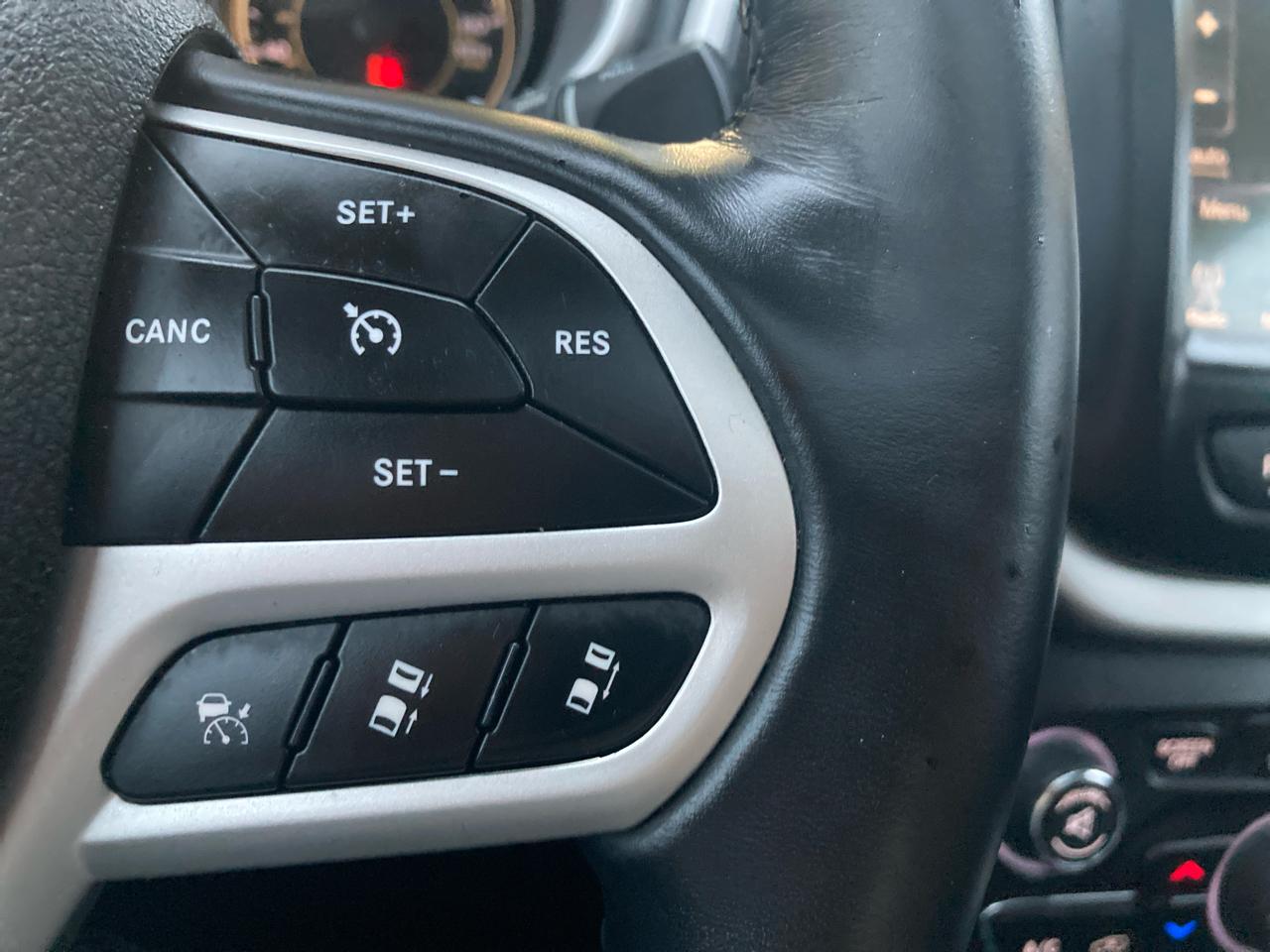 Jeep Cherokee Overland 4WD 2018