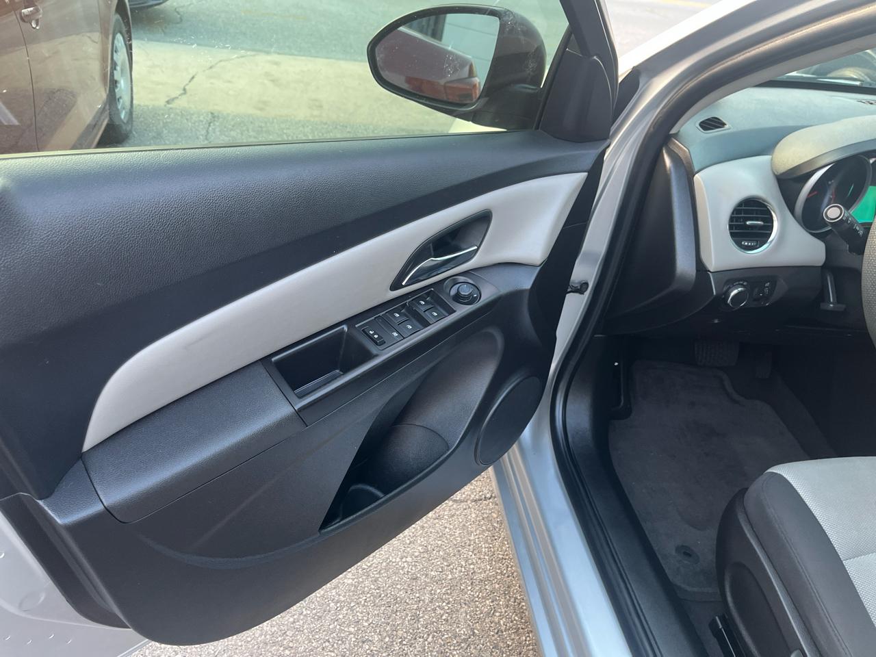 Chevrolet Cruze Limited LS Auto 2016
