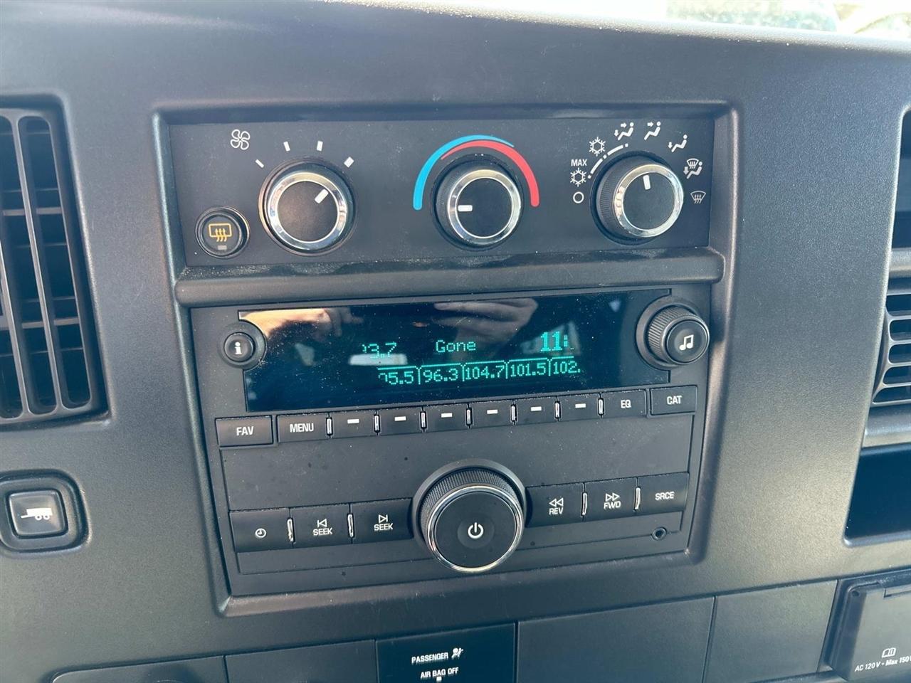 Chevrolet Express Passenger RWD 3500 155" LS 2023