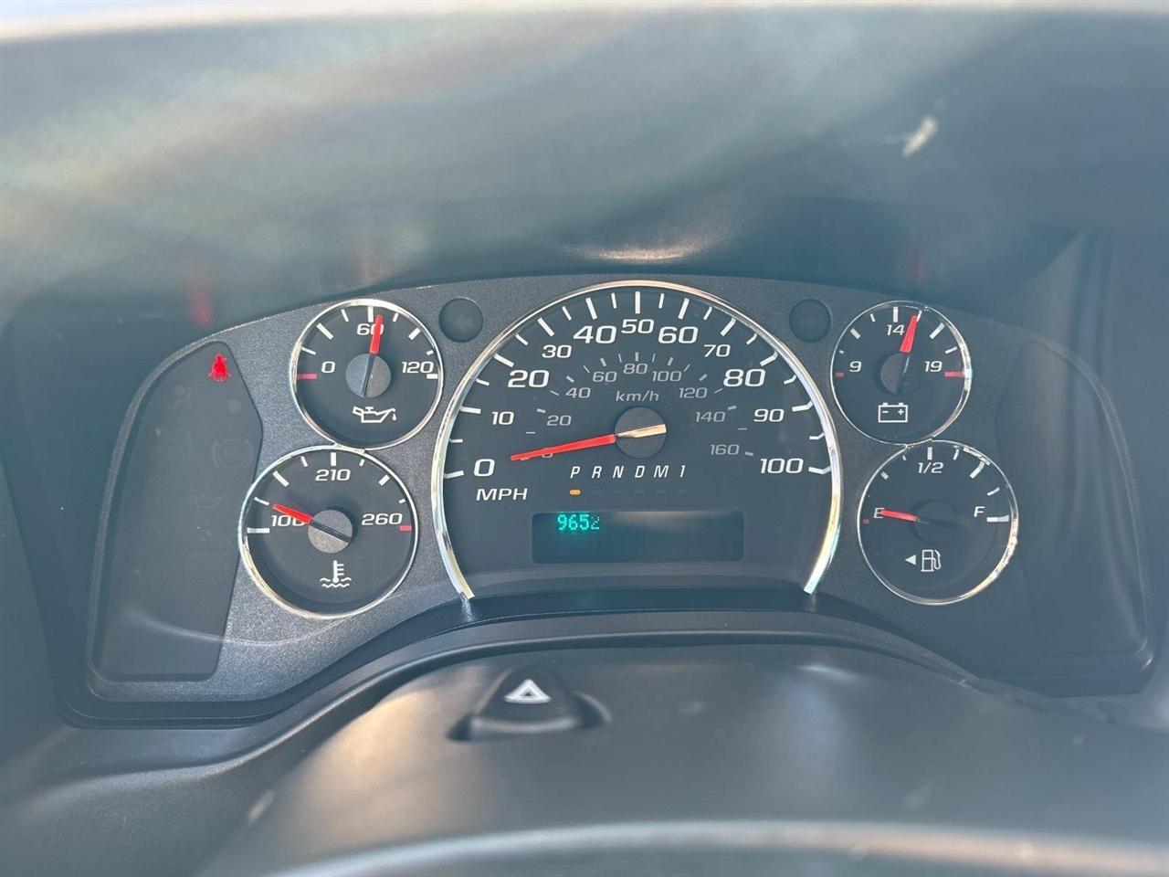 Chevrolet Express Passenger RWD 3500 155" LS 2023