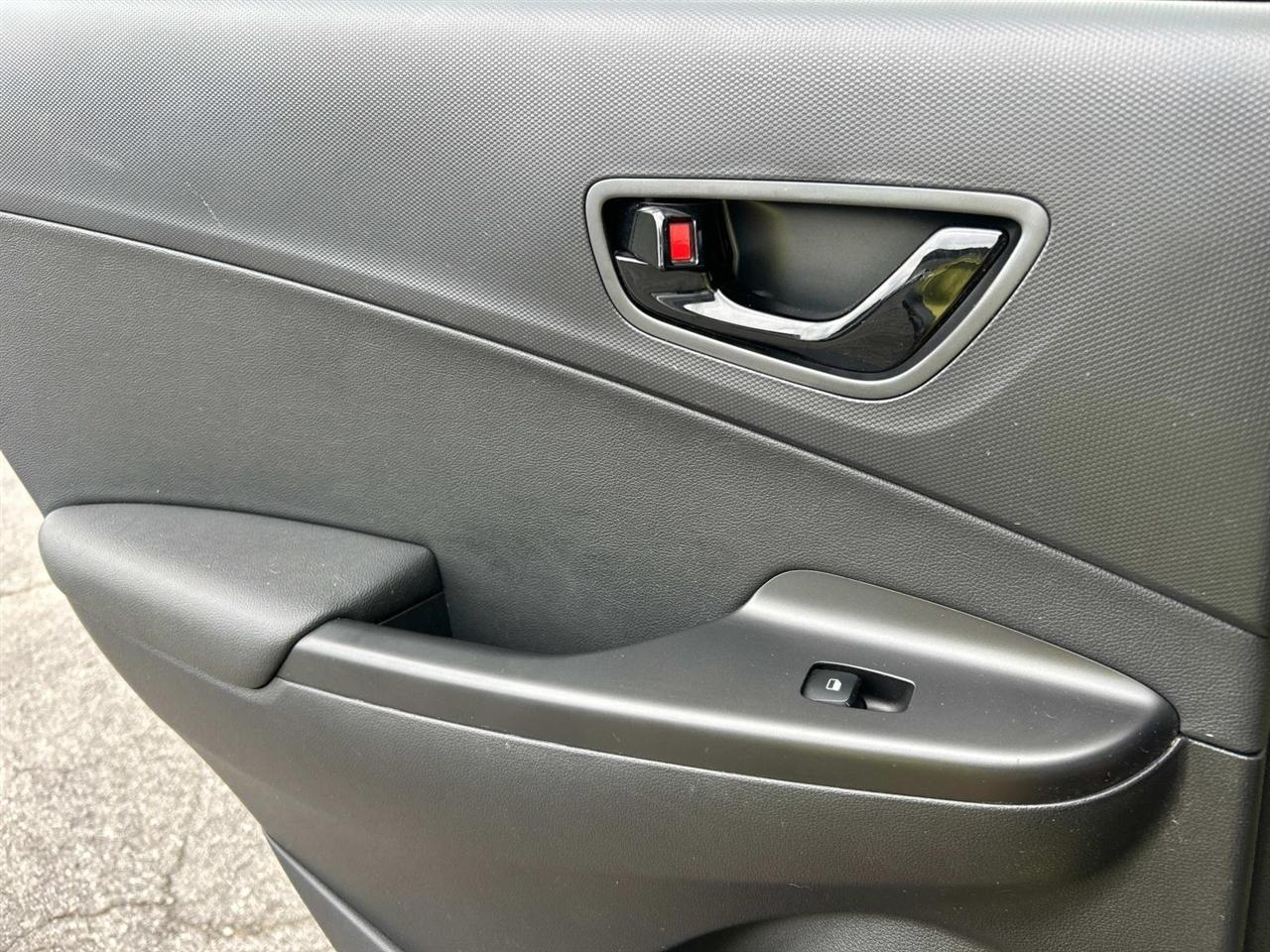 Hyundai Kona Limited DCT FWD 2020