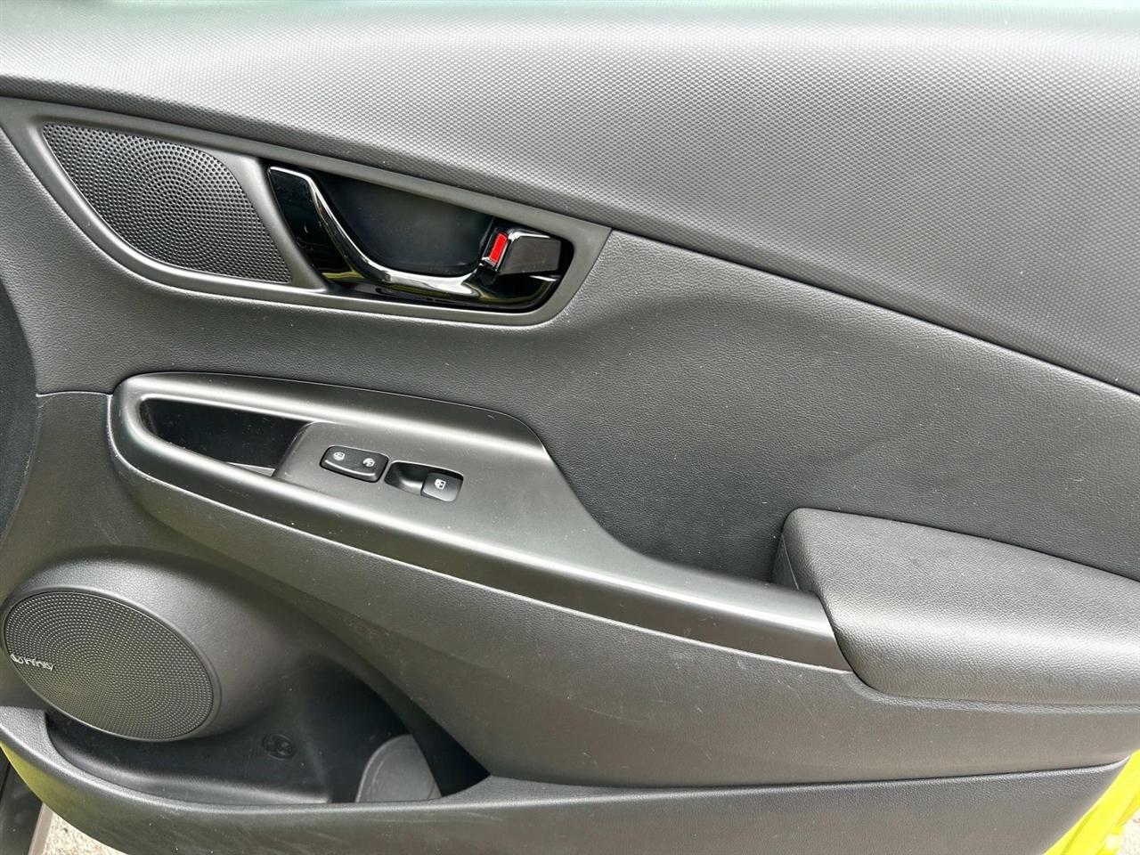 Hyundai Kona Limited DCT FWD 2020