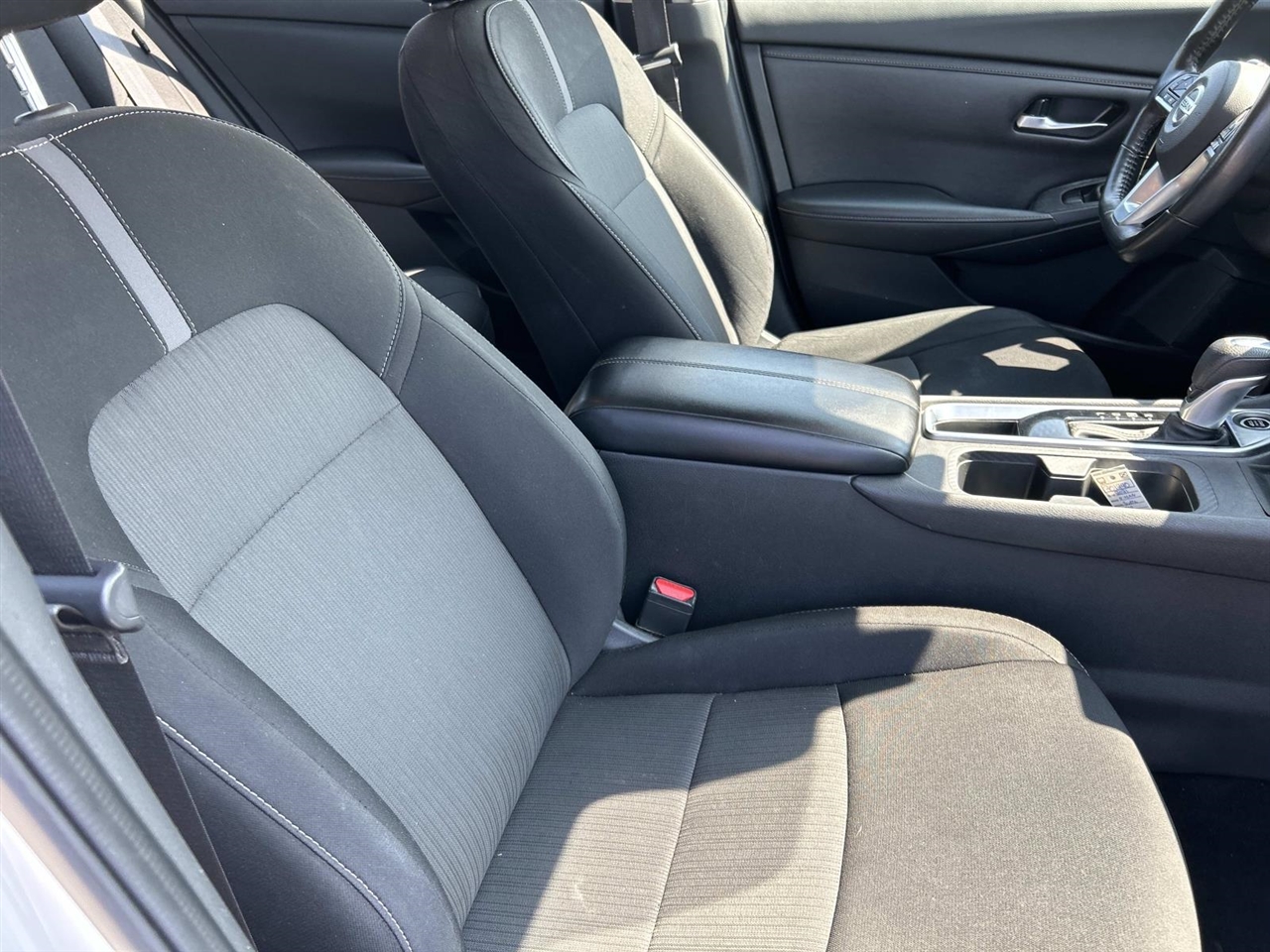 Nissan Sentra SV 4D Sedan 2021 Nissan Sentra SV 4D Sedan 2021