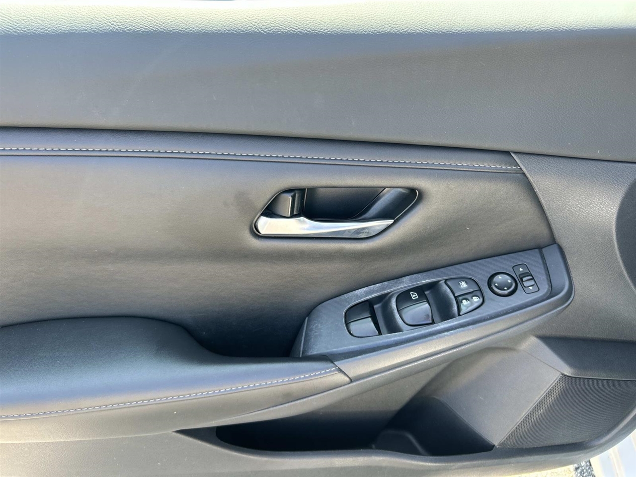 Nissan Sentra SV 4D Sedan 2021 Nissan Sentra SV 4D Sedan 2021