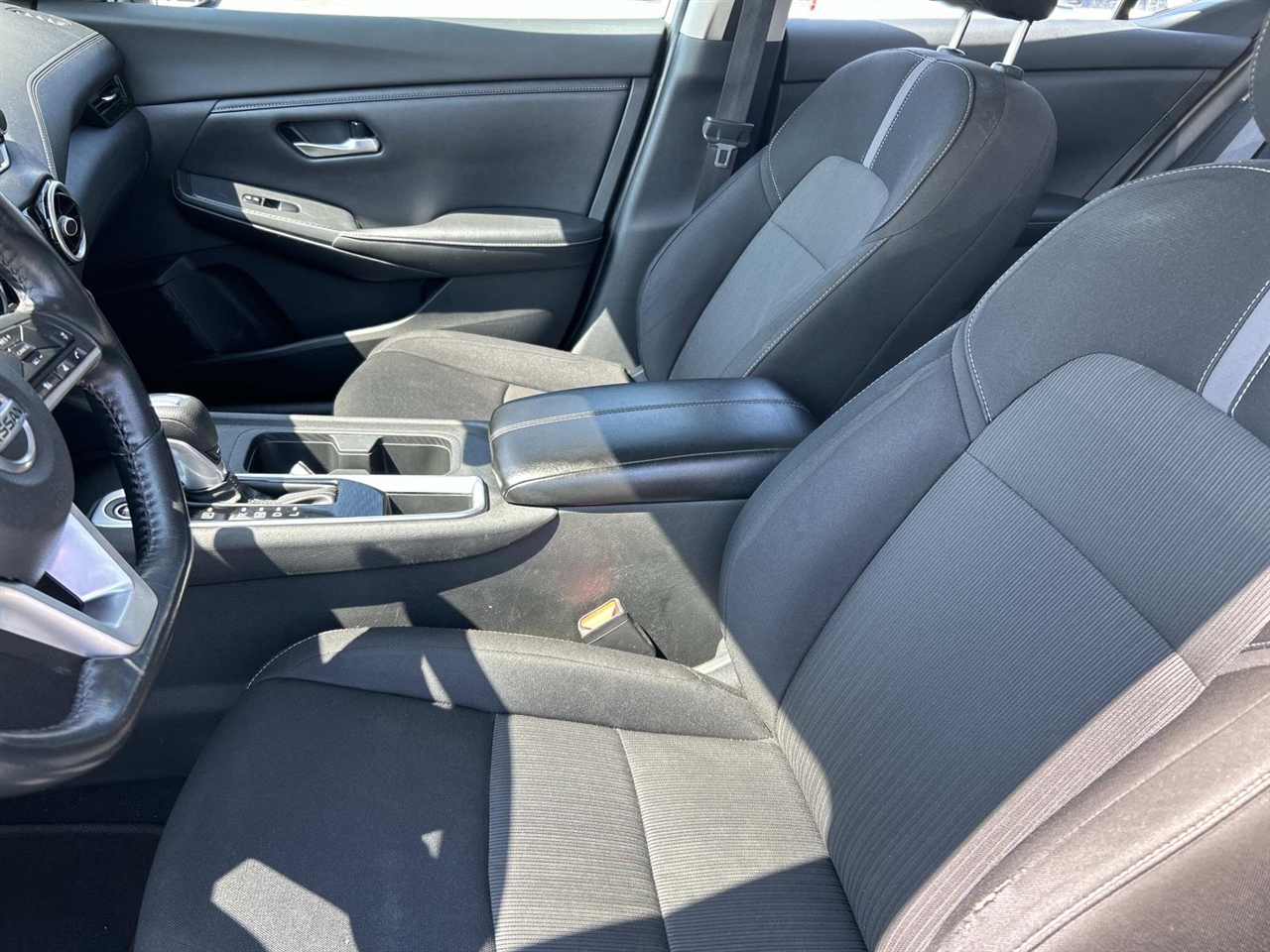 Nissan Sentra SV 4D Sedan 2021 Nissan Sentra SV 4D Sedan 2021