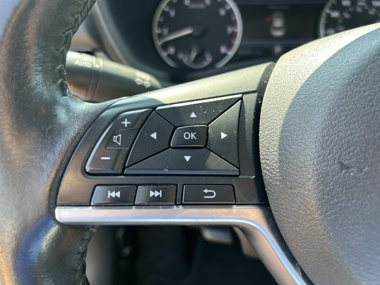 Nissan Sentra SV 4D Sedan 2021 Nissan Sentra SV 4D Sedan 2021