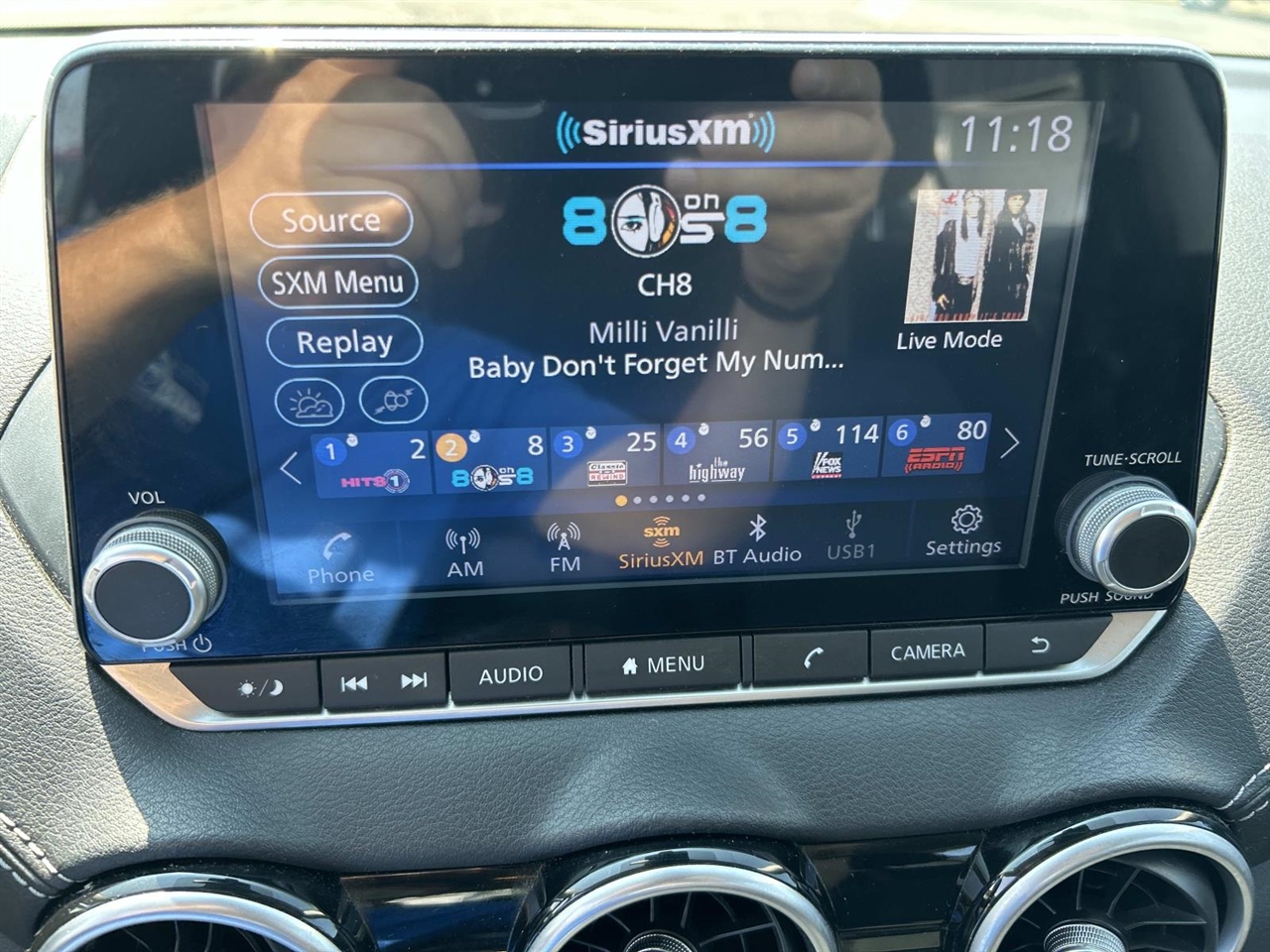 Nissan Sentra SV 4D Sedan 2021 Nissan Sentra SV 4D Sedan 2021