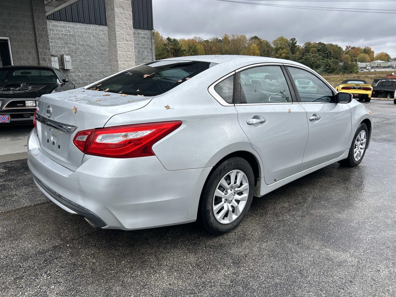 Nissan Altima 4dr Sdn I4 2.5 2016 Nissan Altima 4dr Sdn I4 2.5 2016