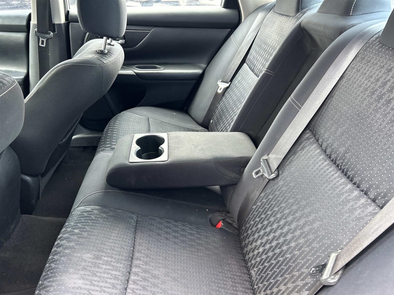 Nissan Altima 4dr Sdn I4 2.5 2016 Nissan Altima 4dr Sdn I4 2.5 2016