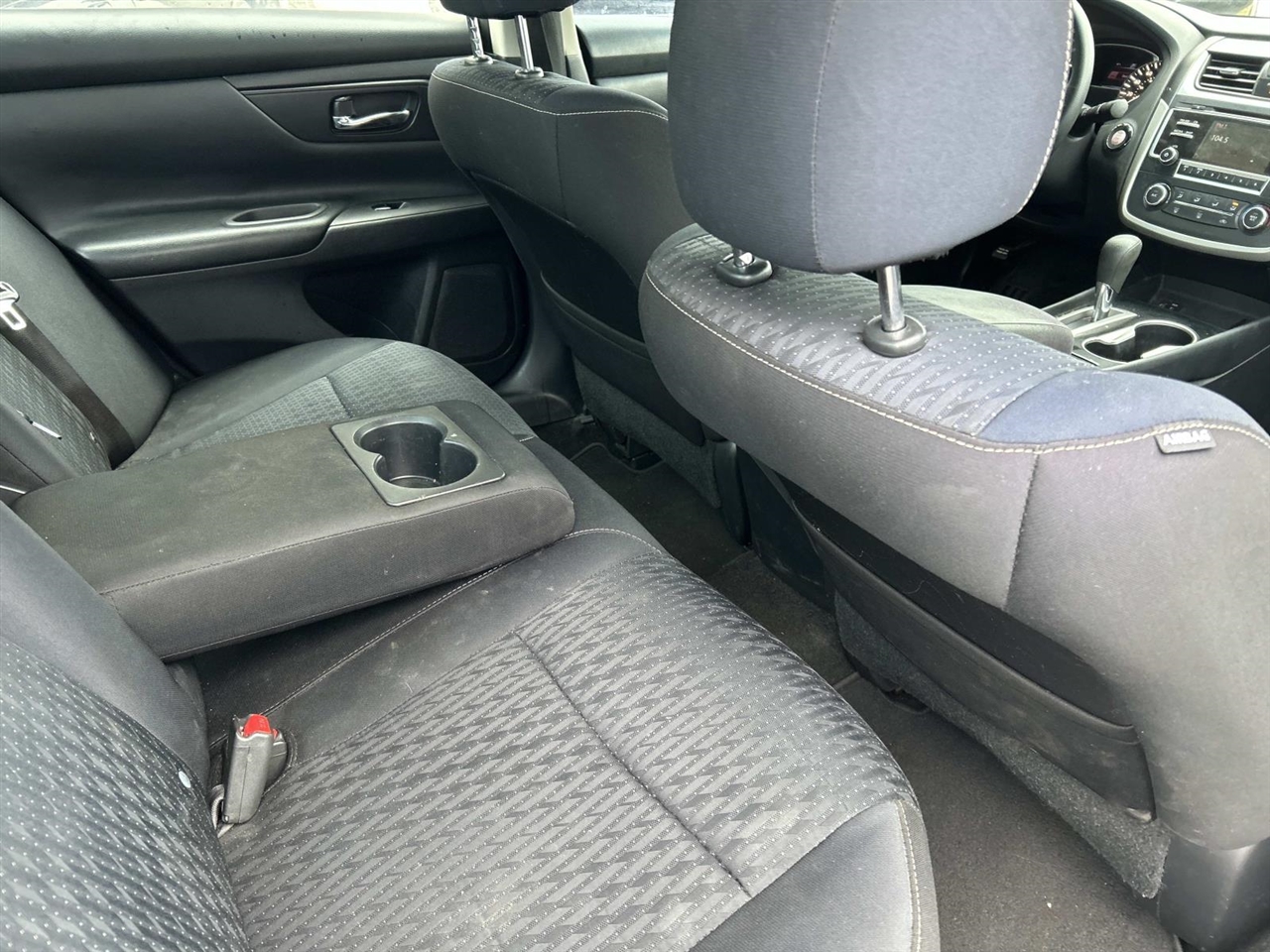 Nissan Altima 4dr Sdn I4 2.5 2016 Nissan Altima 4dr Sdn I4 2.5 2016