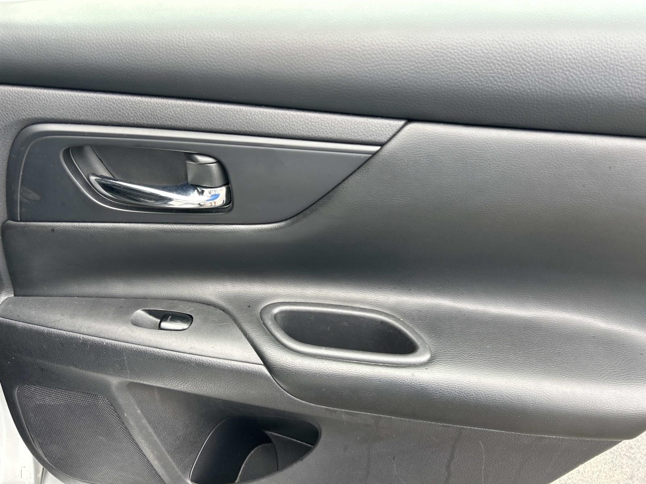 Nissan Altima 4dr Sdn I4 2.5 2016 Nissan Altima 4dr Sdn I4 2.5 2016