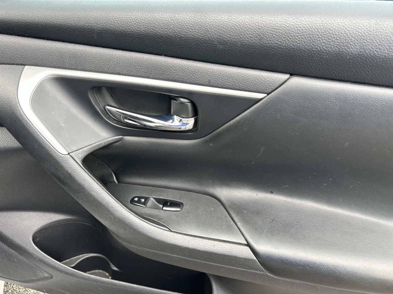 Nissan Altima 4dr Sdn I4 2.5 2016 Nissan Altima 4dr Sdn I4 2.5 2016