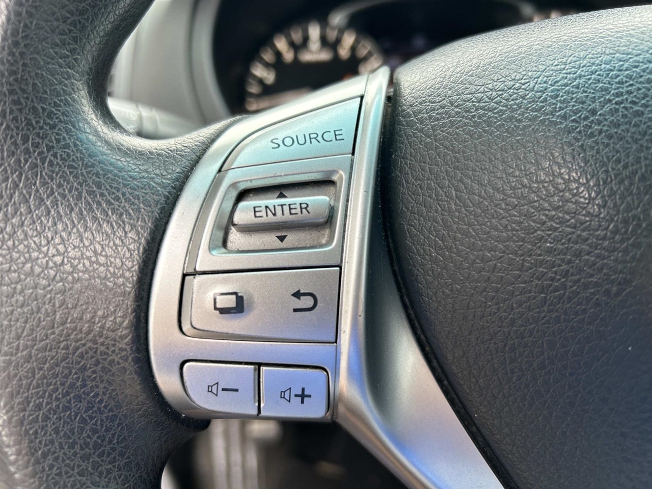 Nissan Altima 4dr Sdn I4 2.5 2016 Nissan Altima 4dr Sdn I4 2.5 2016